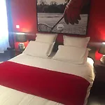 L'avenue Hotel 2*