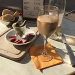 ラヴェニュー 2* シャンティイ