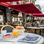 L'avenue Chantilly