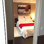 ラヴェニュー 2* シャンティイ
